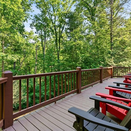 Peaceful Family Cabin With Hot Tub, Game Room, & More! Севьервилл Экстерьер фото