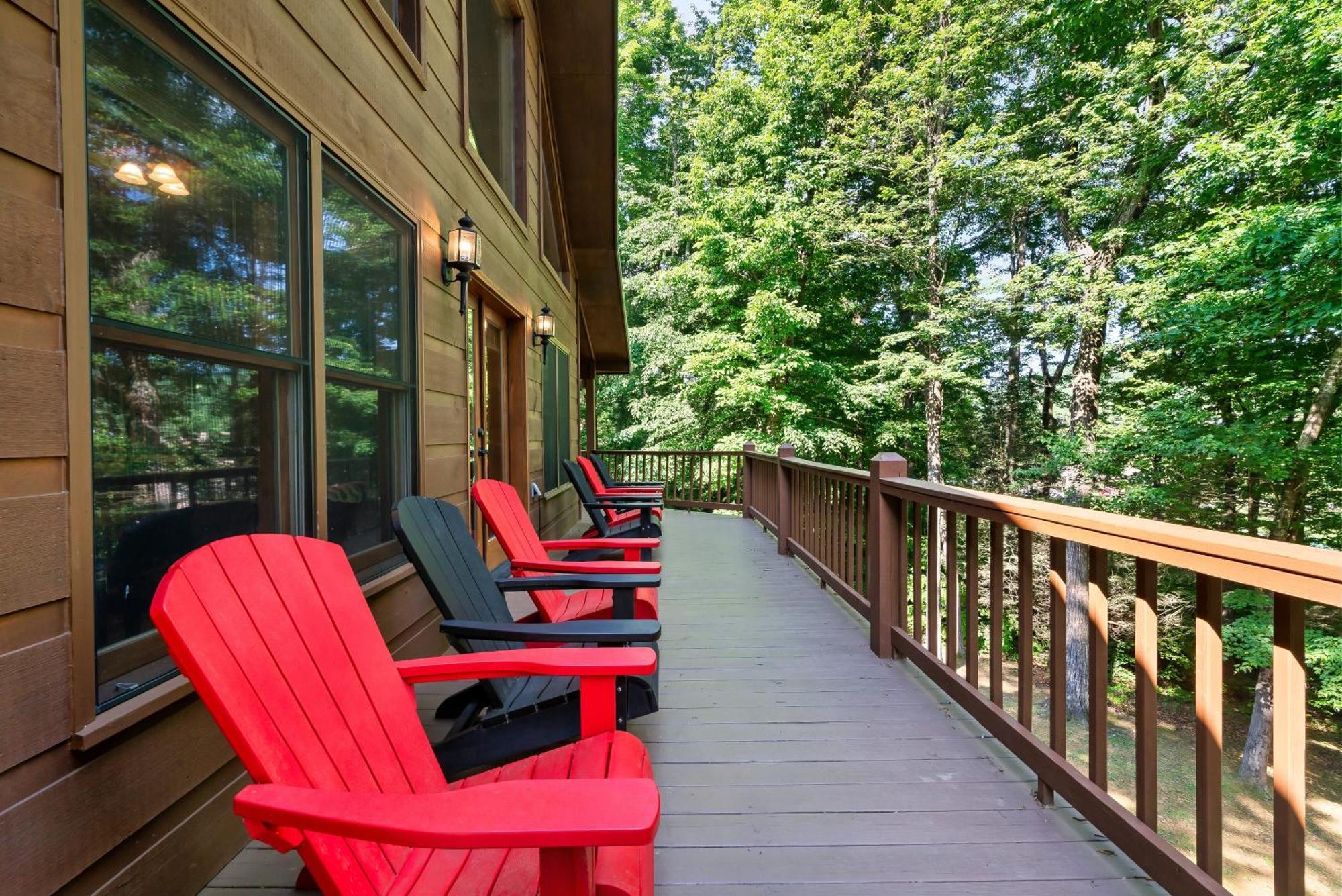 Peaceful Family Cabin With Hot Tub, Game Room, & More! Севьервилл Экстерьер фото