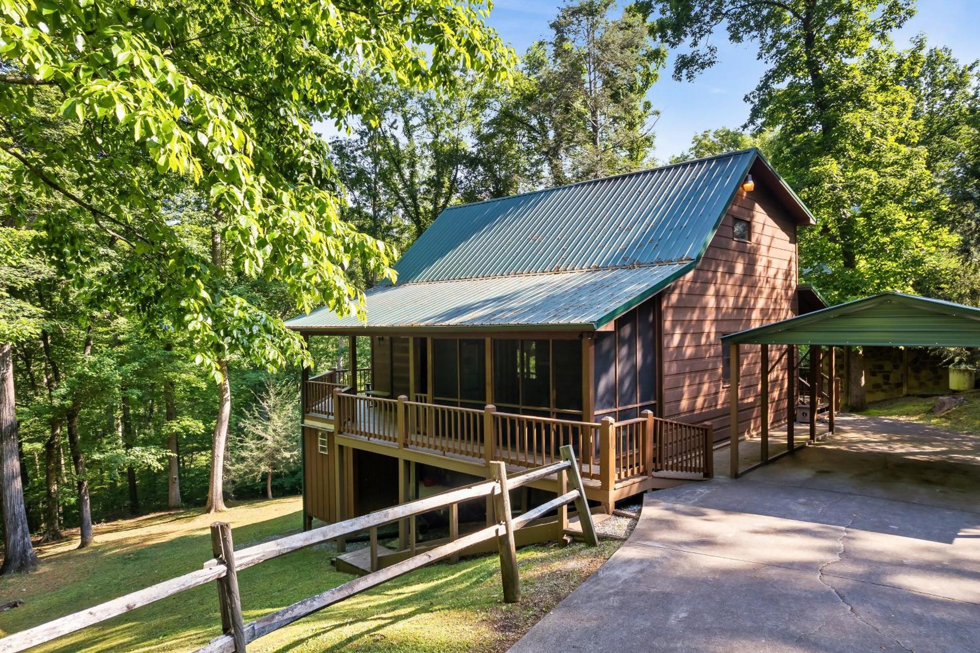 Peaceful Family Cabin With Hot Tub, Game Room, & More! Севьервилл Экстерьер фото