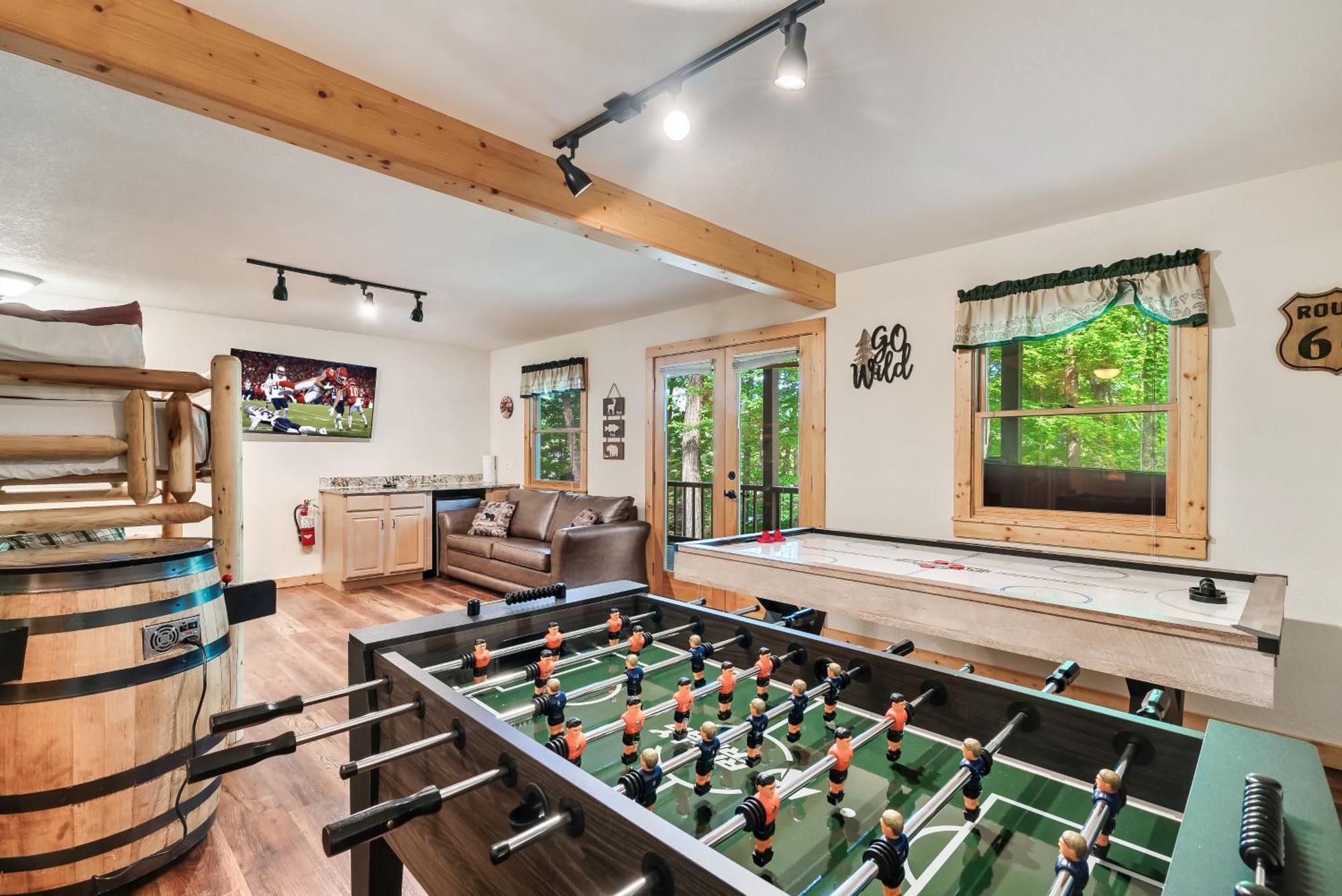 Peaceful Family Cabin With Hot Tub, Game Room, & More! Севьервилл Экстерьер фото