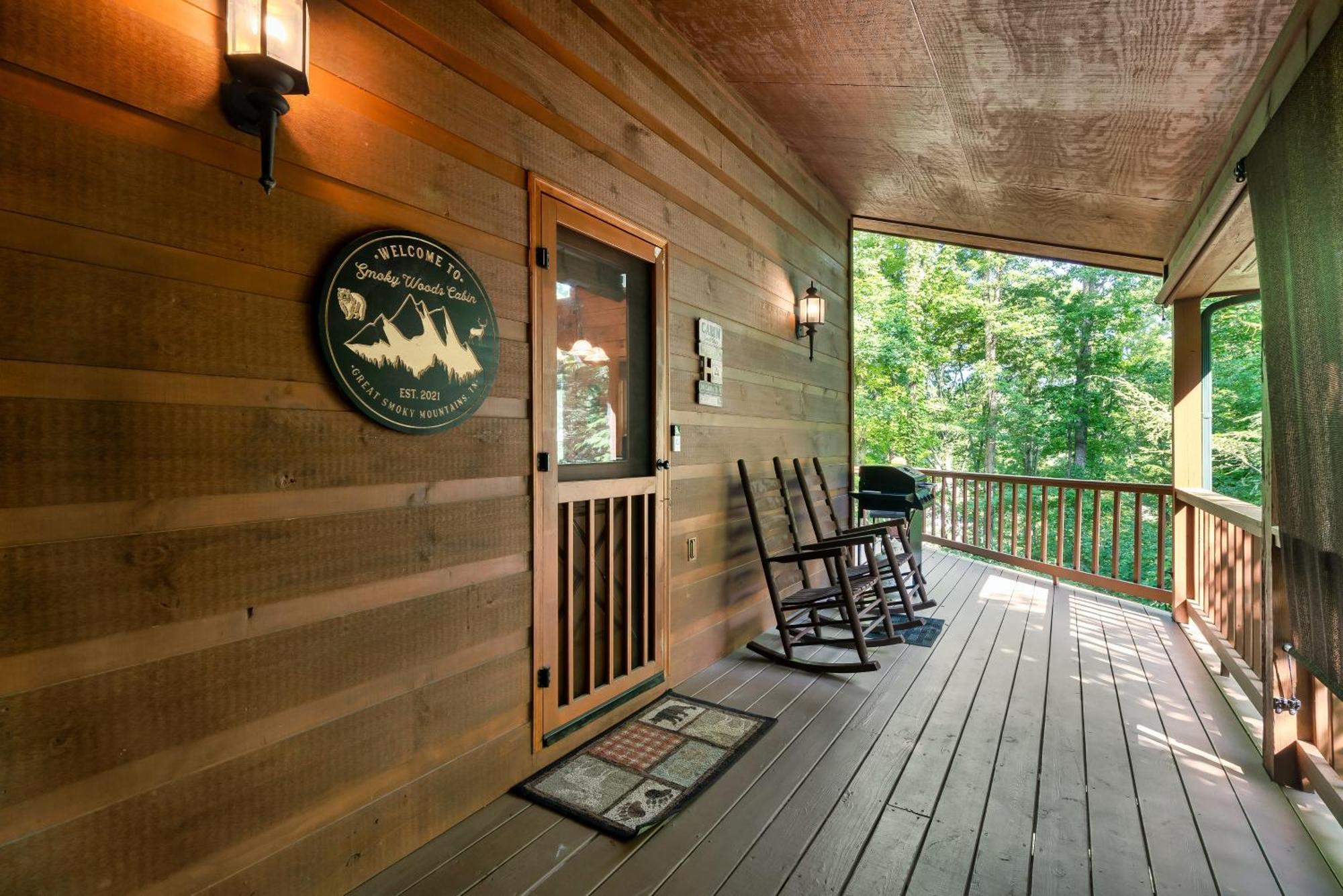 Peaceful Family Cabin With Hot Tub, Game Room, & More! Севьервилл Экстерьер фото