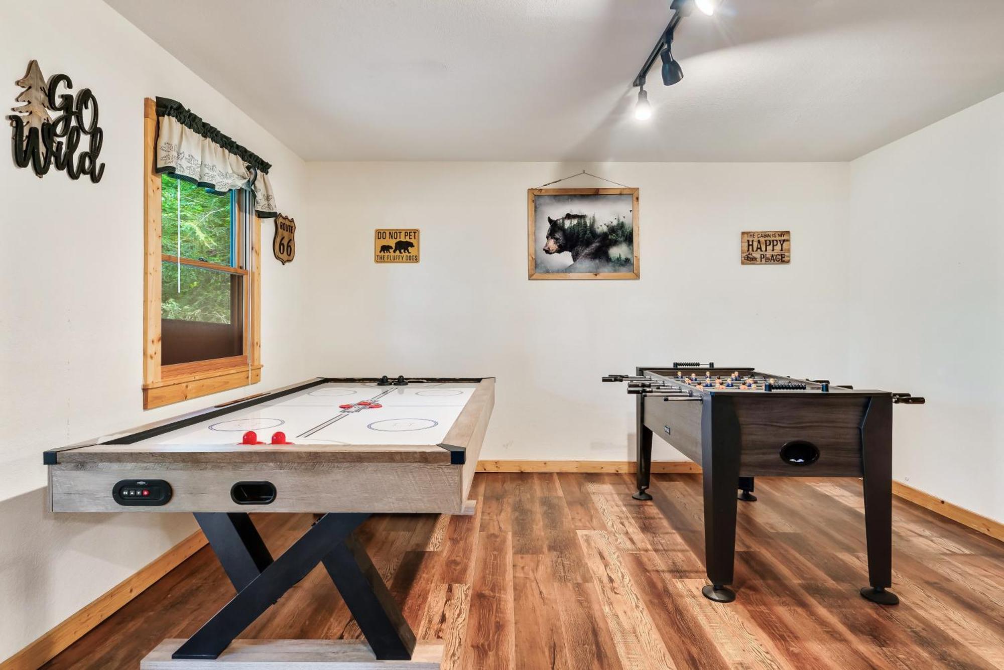 Peaceful Family Cabin With Hot Tub, Game Room, & More! Севьервилл Экстерьер фото